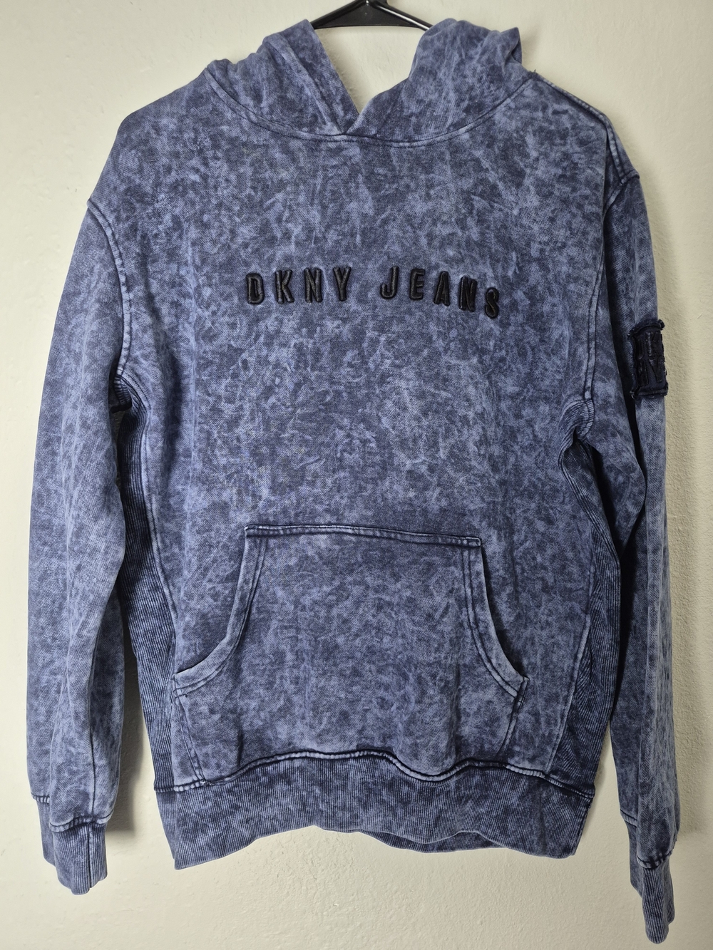 Dkny Men's/Womens Washed Blue Crewneck Hoodie. Size M